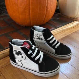 Vans Peanuts/Snoopy/Woodstock Toddler size 9